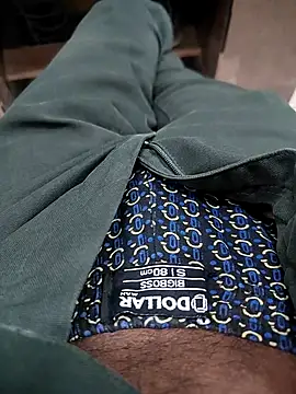 Snapshot of rocksred1 chatting on 01/17/26, 08:01 rocksred1 online show from 01/17/26, 08:01