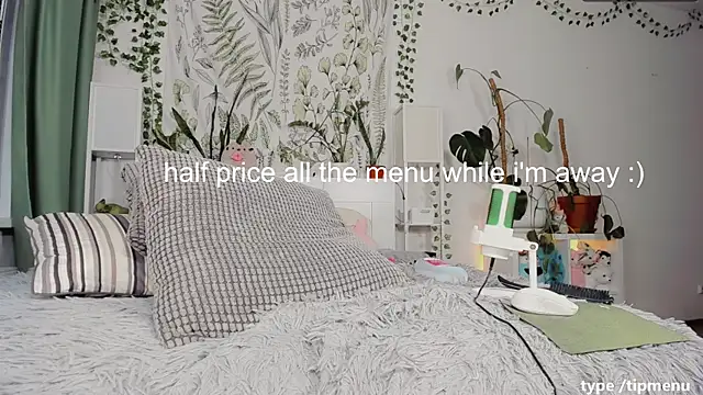 Snapshot of sierra_diamond chatting on 02/23/25, 05:07 sierra diamond online show from 02/23/25, 05:07