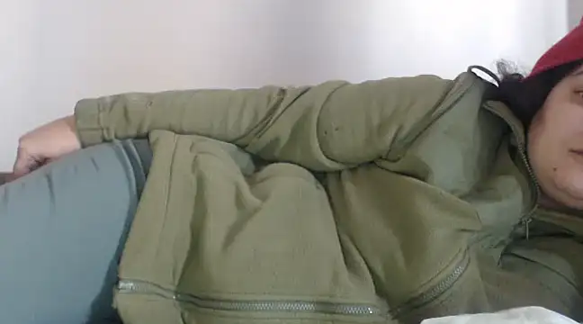 Snapshot of flowerlauren chatting on 02/13/25, 11:39 flowerlauren online show from 02/13/25, 11:39