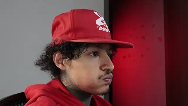 trieone online show from 04/21/26, 01:42