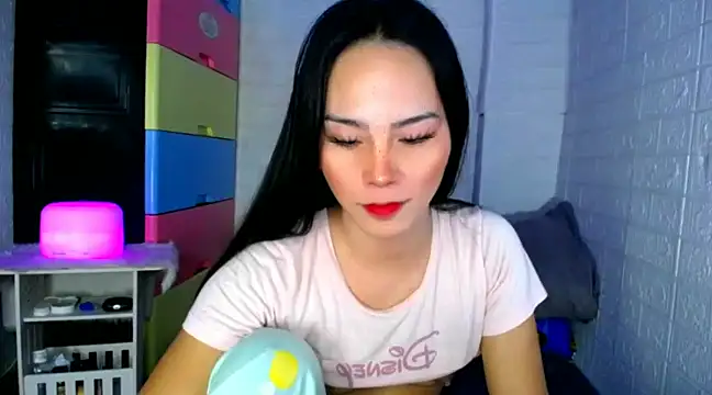 urnaughtydolly69 online show from 12/20/24, 10:49