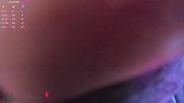 Snapshot of Juliana_bigboobs chatting on 11/02/25, 07:11 Juliana bigboobs online show from 11/02/25, 07:11