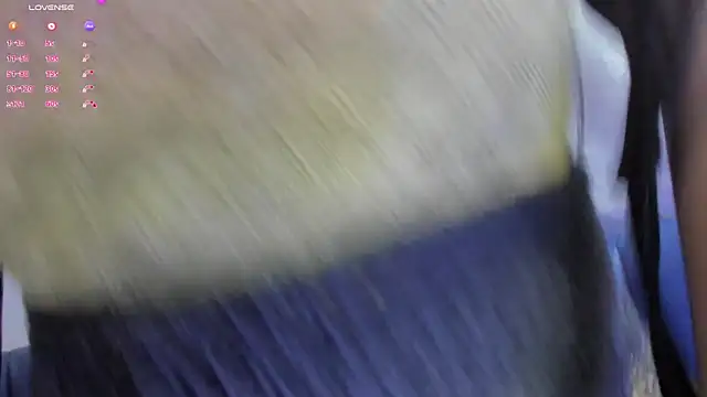 Snapshot of Juliana_bigboobs chatting on 11/23/25, 06:52 Juliana bigboobs online show from 11/23/25, 06:52