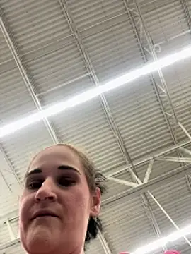 lolabunny9 online show from 01/31/26, 07:11