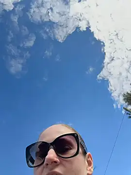 lolabunny9 online show from 02/08/26, 07:06