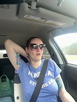 lolabunny9 online show from 02/27/26, 04:51