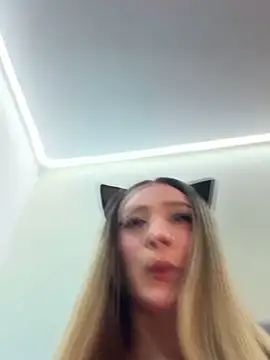 bunny bicht online show from 03/05/26, 12:28