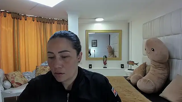 gaby trent online show from 09/10/25, 02:39