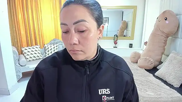 gaby trent online show from 11/07/25, 12:49