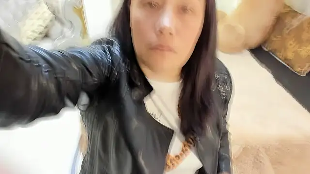 gaby trent online show from 04/04/26, 02:58