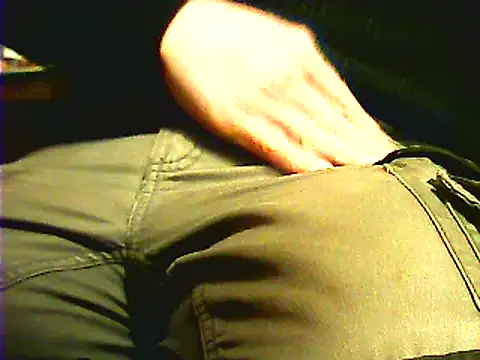 Snapshot of kalinixta chatting on 03/17/25, 10:49 kalinixta online show from 03/17/25, 10:49