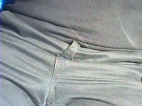 Snapshot of kalinixta chatting on 10/22/25, 06:18 kalinixta online show from 10/22/25, 06:18