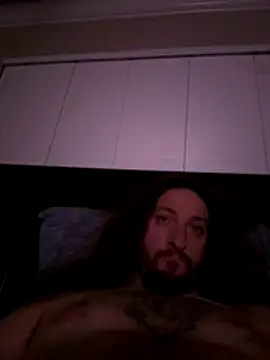 Snapshot of Dw8584 chatting on 12/16/25, 07:24 Dw8584 online show from 12/16/25, 07:24