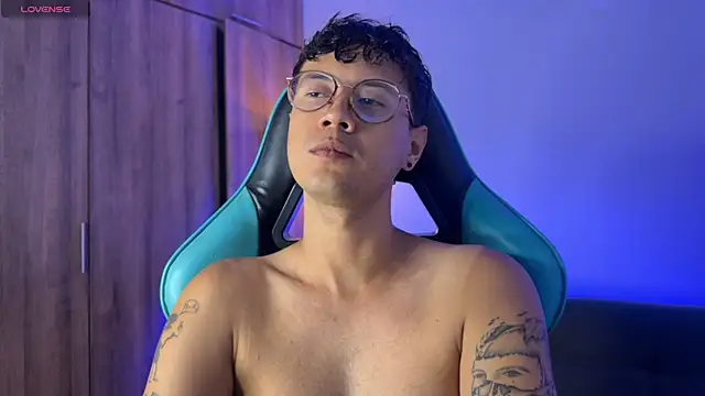 LeaneSeb online show from 04/21/26, 12:22