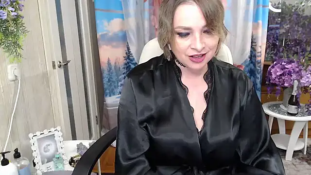 Snapshot of Mika_Passion chatting on 05/28/26, 10:12 Mika Passion online show from 05/28/26, 10:12