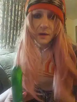 Snapshot of KandiK37 chatting on 01/30/25, 12:59 KandiK37 online show from 01/30/25, 12:59