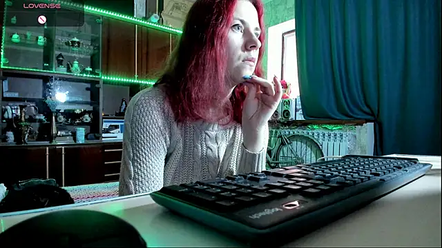 Snapshot of pa1e_pr1ncess chatting on 02/13/25, 06:09 pa1e pr1ncess online show from 02/13/25, 06:09