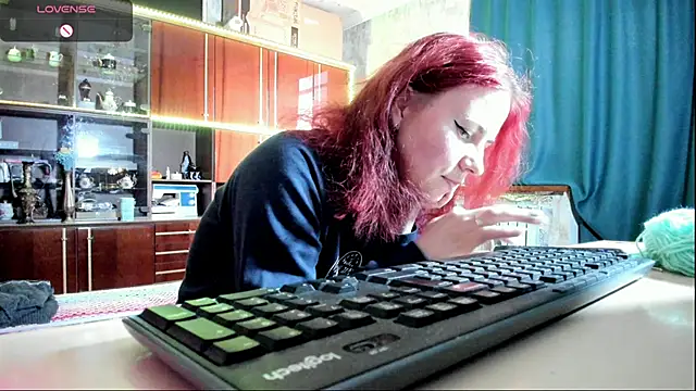 Snapshot of pa1e_pr1ncess chatting on 02/22/25, 10:18 pa1e pr1ncess online show from 02/22/25, 10:18