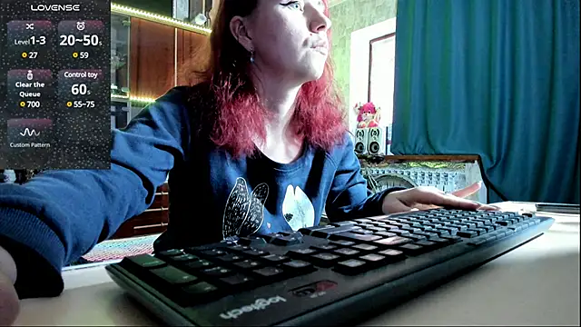 Snapshot of pa1e_pr1ncess chatting on 02/22/25, 01:24 pa1e pr1ncess online show from 02/22/25, 01:24