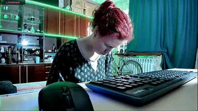 Snapshot of pa1e_pr1ncess chatting on 03/04/25, 06:37 pa1e pr1ncess online show from 03/04/25, 06:37