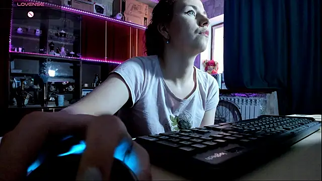 Snapshot of pa1e_pr1ncess chatting on 03/10/25, 07:53 pa1e pr1ncess online show from 03/10/25, 07:53