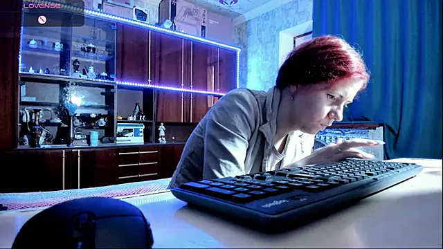 Snapshot of pa1e_pr1ncess chatting on 03/18/25, 01:31 pa1e pr1ncess online show from 03/18/25, 01:31