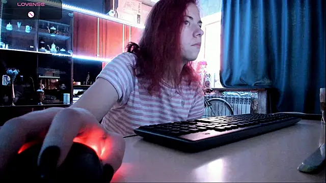 Snapshot of pa1e_pr1ncess chatting on 03/23/25, 06:26 pa1e pr1ncess online show from 03/23/25, 06:26