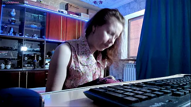 Snapshot of pa1e_pr1ncess chatting on 09/09/25, 07:08 pa1e pr1ncess online show from 09/09/25, 07:08