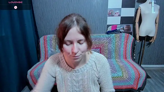 Snapshot of pa1e_pr1ncess chatting on 10/28/25, 12:30 pa1e pr1ncess online show from 10/28/25, 12:30