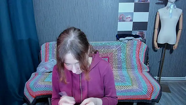 Snapshot of pa1e_pr1ncess chatting on 11/10/25, 07:18 pa1e pr1ncess online show from 11/10/25, 07:18