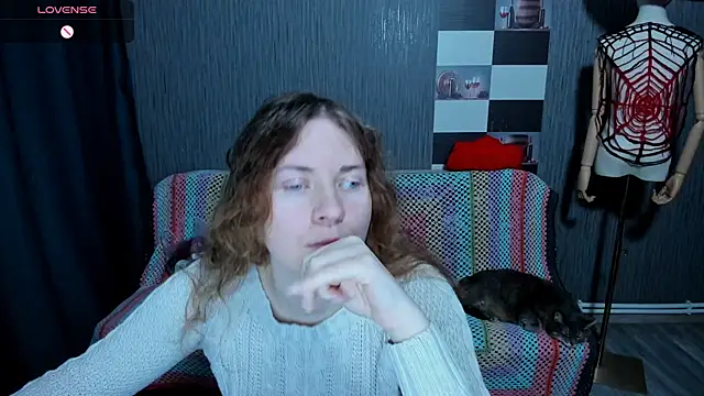 Snapshot of pa1e_pr1ncess chatting on 11/17/25, 07:03 pa1e pr1ncess online show from 11/17/25, 07:03