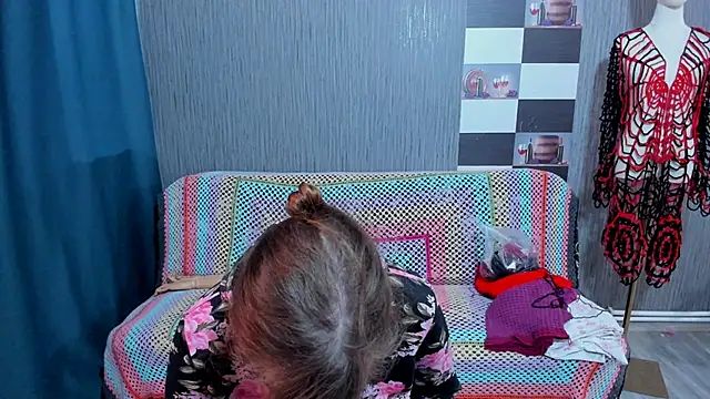 Snapshot of pa1e_pr1ncess chatting on 11/30/25, 07:34 pa1e pr1ncess online show from 11/30/25, 07:34