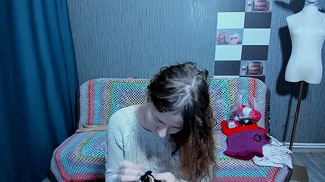 Snapshot of pa1e_pr1ncess chatting on 12/02/25, 07:14 pa1e pr1ncess online show from 12/02/25, 07:14