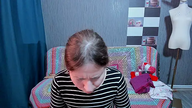 Snapshot of pa1e_pr1ncess chatting on 12/03/25, 07:27 pa1e pr1ncess online show from 12/03/25, 07:27