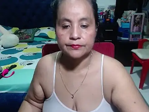 Snapshot of pervert_mommy_ chatting on 12/30/24, 10:10 pervert mommy online show from 12/30/24, 10:10