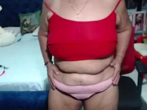 Snapshot of pervert_mommy_ chatting on 01/04/25, 10:49 pervert mommy online show from 01/04/25, 10:49