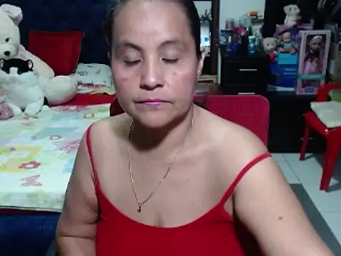 Snapshot of pervert_mommy_ chatting on 01/23/25, 09:39 pervert mommy online show from 01/23/25, 09:39