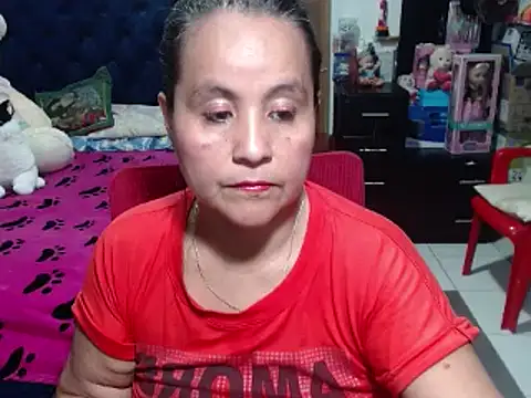 Snapshot of pervert_mommy_ chatting on 02/12/25, 10:35 pervert mommy online show from 02/12/25, 10:35