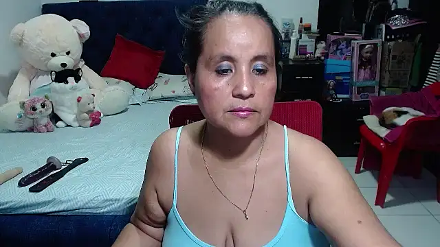 Snapshot of pervert_mommy_ chatting on 03/05/25, 02:12 pervert mommy online show from 03/05/25, 02:12