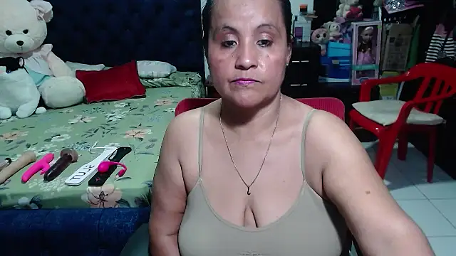 Snapshot of pervert_mommy_ chatting on 03/12/25, 10:05 pervert mommy online show from 03/12/25, 10:05