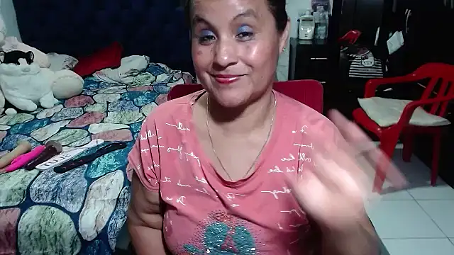 Snapshot of pervert_mommy_ chatting on 03/21/25, 12:50 pervert mommy online show from 03/21/25, 12:50
