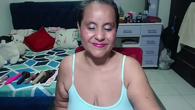 Snapshot of pervert_mommy_ chatting on 10/11/25, 11:09 pervert mommy online show from 10/11/25, 11:09