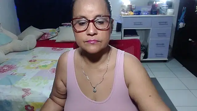 pervert mommy  online show from 04/21/26, 09:48