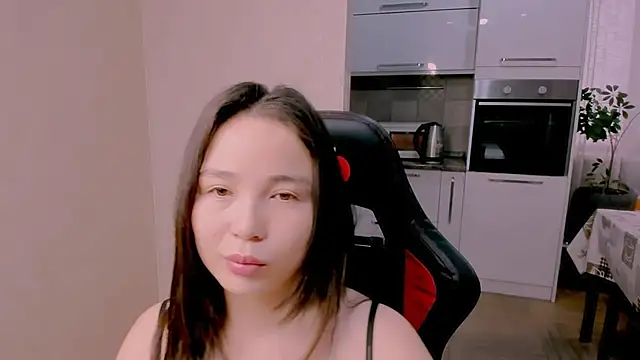 AyaMoon online show from 12/17/25, 04:51