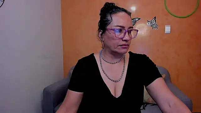 scarlet wet online show from 04/10/26, 09:41