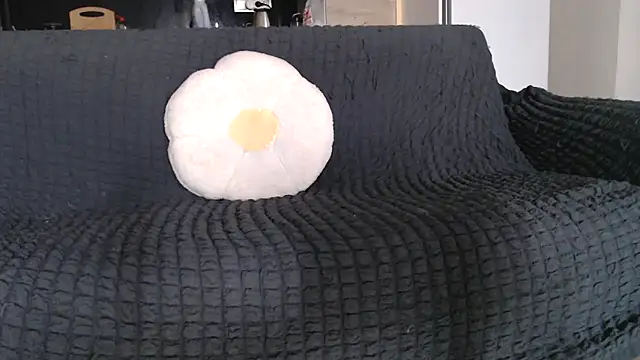 Snapshot of AfroditSerra chatting on 09/28/25, 01:38 AfroditSerra online show from 09/28/25, 01:38