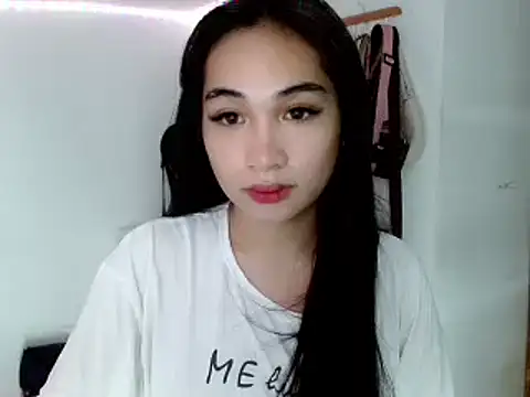 SweetLilly 18 online show from 02/18/25, 11:33