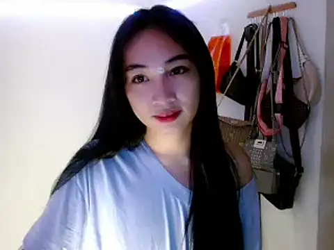 SweetLilly 18 online show from 03/10/25, 12:51