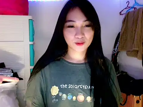 SweetLilly 18 online show from 03/18/25, 06:48