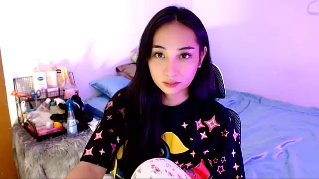 SweetLilly 18 online show from 11/11/25, 02:55